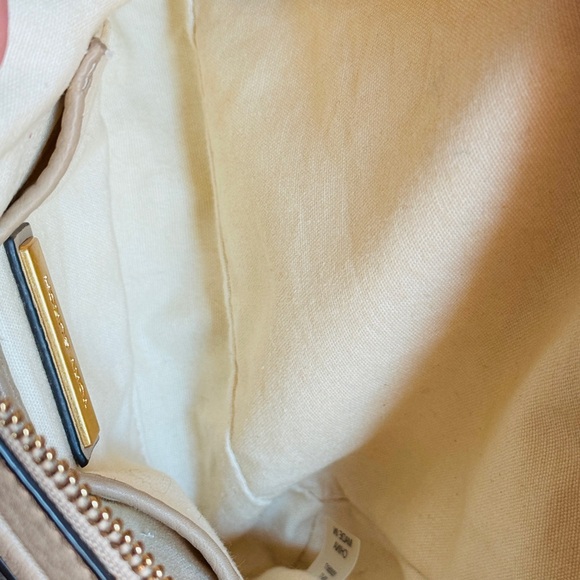 Tory Buch Model No 10005617crossbody bags used like new🎈 - Picture 12 of 17